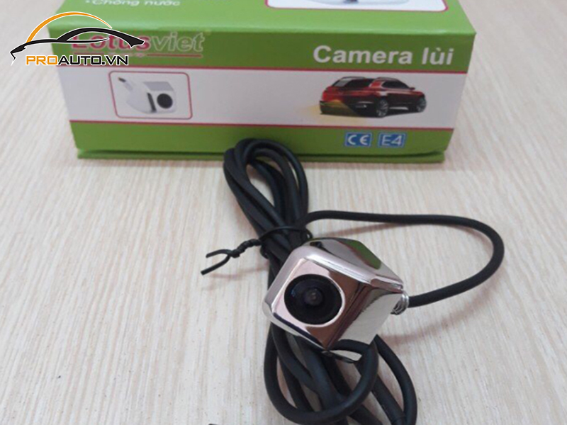 Camera lùi xe Toyota Fortuner
