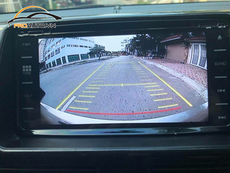 Camera lùi xe Toyota Granvia