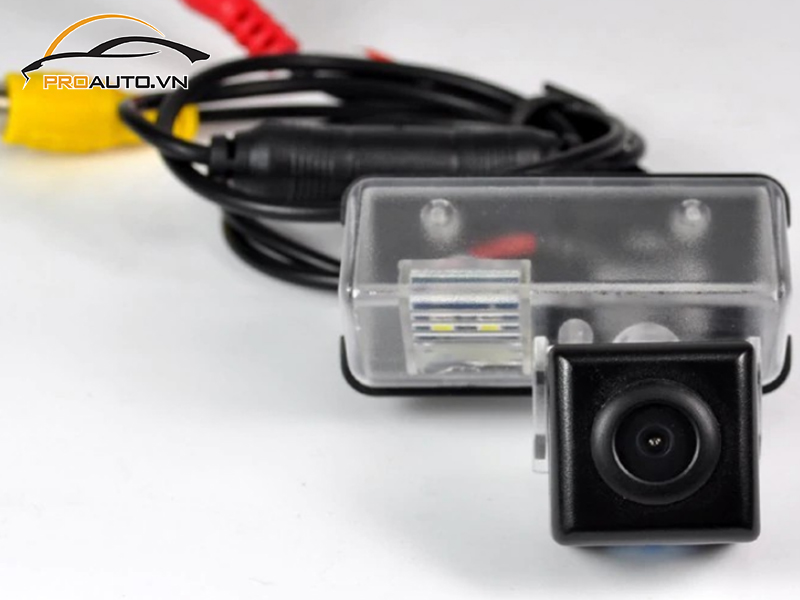Camera lùi xe Toyota Land Cruiser