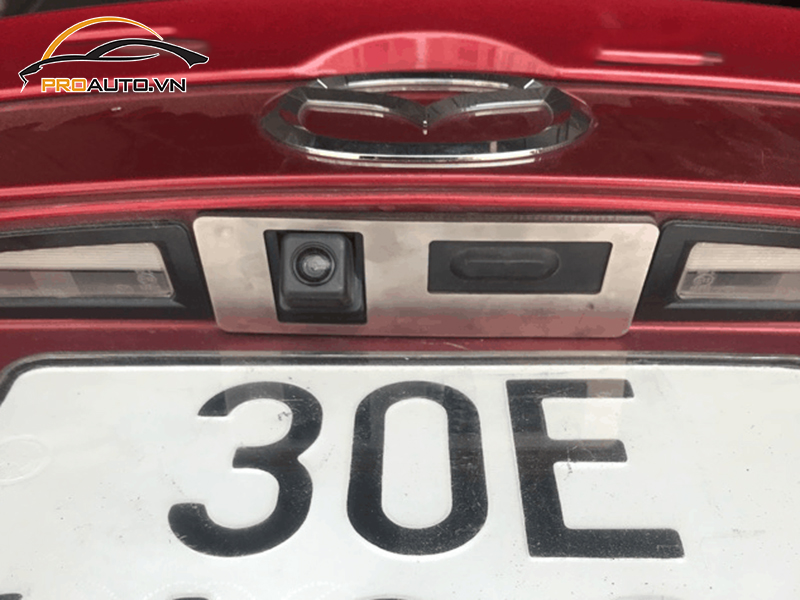 Camera lùi xe Mazda 6
