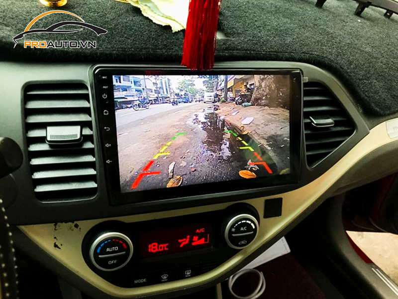 Camera lùi xe Mazda 6