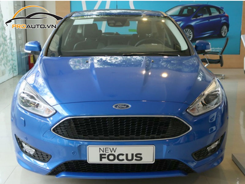 Camera lùi xe Ford Focus