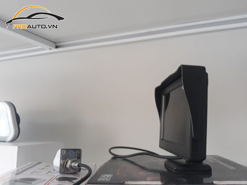 Camera lùi xe Hyundai Genesis