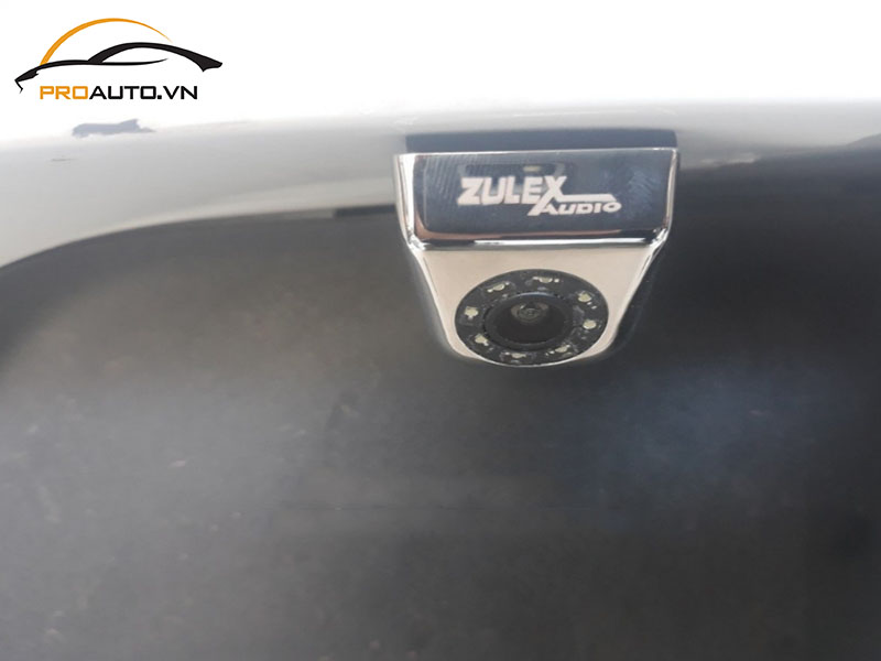 Camera lùi xe Huyndai Grand i10