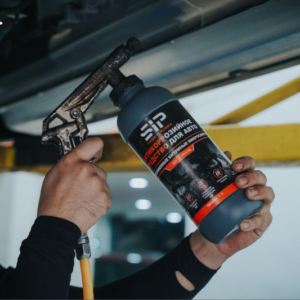 Cận cảnh quá trình phủ gầm xe Volkswagen Viloran