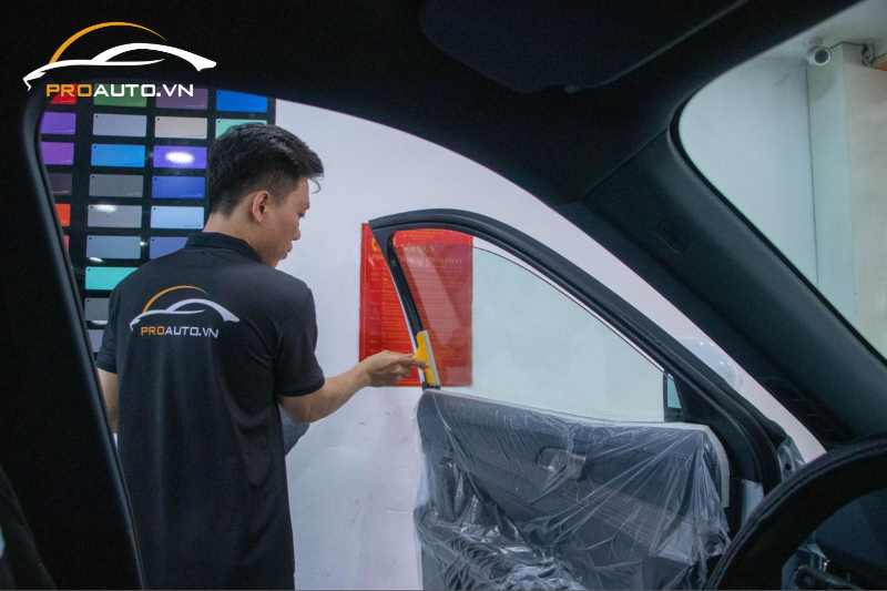 Có nên dán phim cách nhiệt xe BMW Series 4 không?