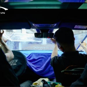 co nen dan phim cach nhiet xe toyota rush khong 1