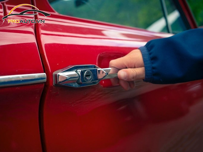 Cửa hít ô tô xe Ford Everest