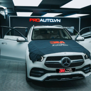 Dán phim 3M Crystalline mang lại vẻ sang trọng và cá tính hơn cho xe