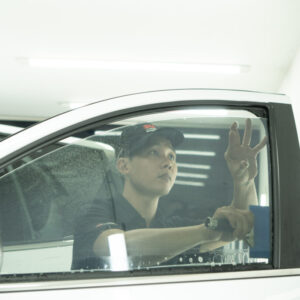 dan phim cach nhiet xe Pajero Sport 4 1024x683 2 1