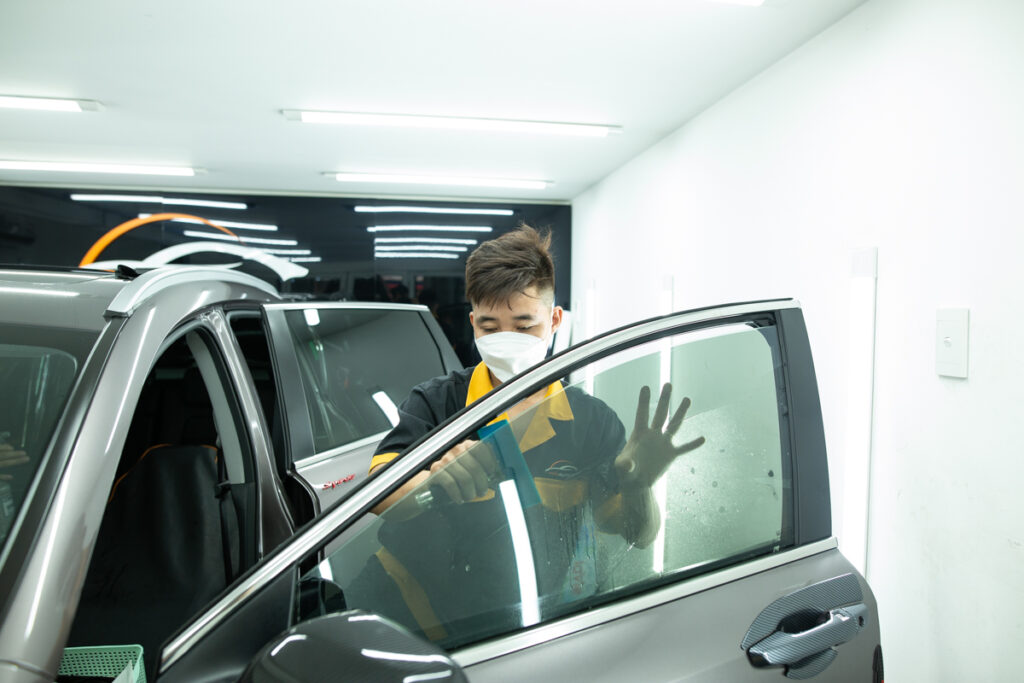 Lựa chọn phim phù hợp với từng vị trí kính xe Suzuki Ertiga