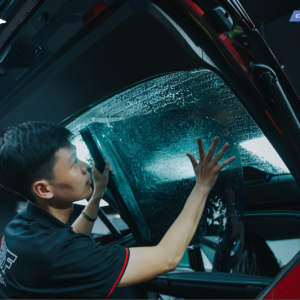 Dán phim cách nhiệt xe Ford Ecosport thương hiệu Cool N Lite