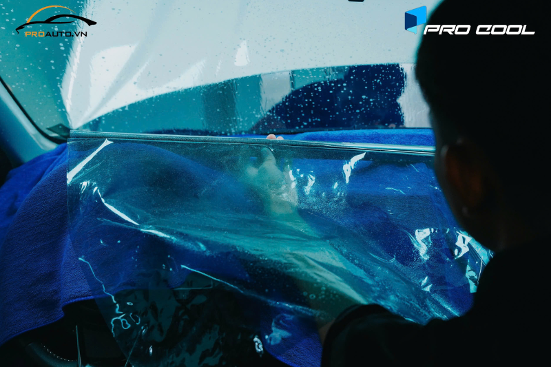 Dán phim cách nhiệt xe Ford Ranger