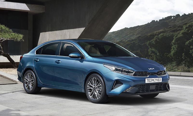 Dán phim cách nhiệt xe Kia Cerato