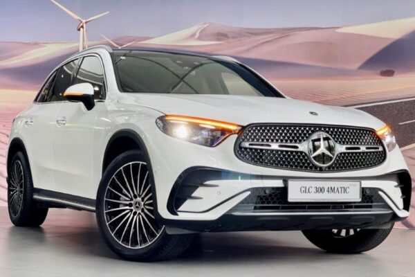 Dán Phim Cách Nhiệt Xe Mercedes GLC 300