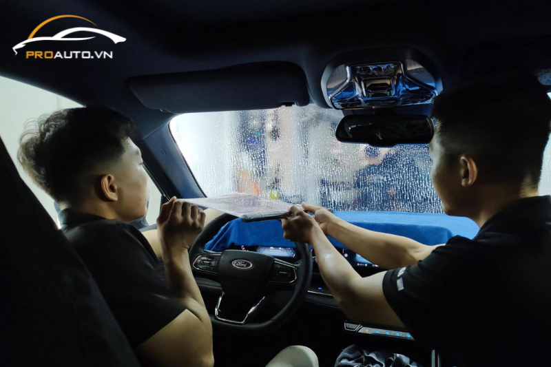 Dán phim cách nhiệt xe Toyota Rush mang lại cảm giác dễ chịu