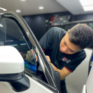 dan phim cach nhiet xe toyota rush tai proautovn 1