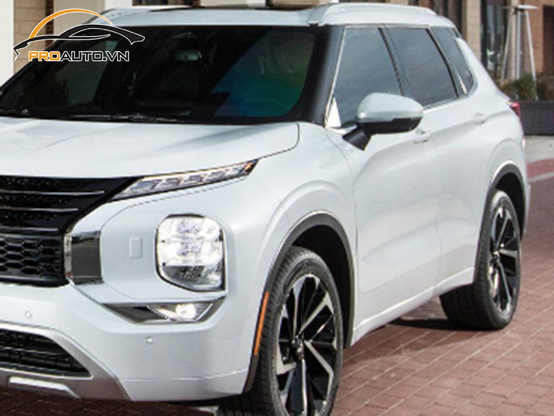 Dán phim PPF xe Mitsubishi Outlander