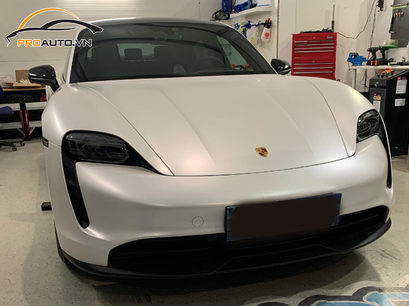 Dán phim PPF xe Porsche Taycan