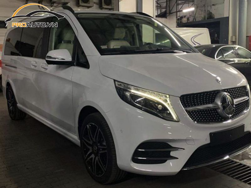 Dán phim PPF xe Mercedes Benz V250