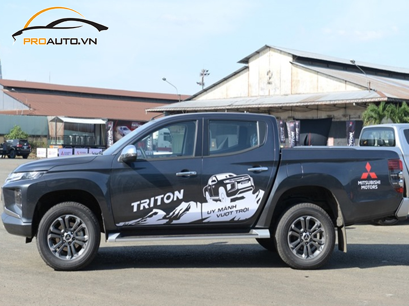 Dán wrap đổi màu Mitsubishi Triton