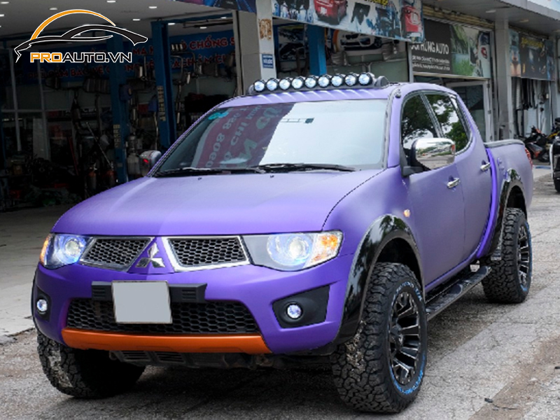 Dán wrap đổi màu Mitsubishi Triton