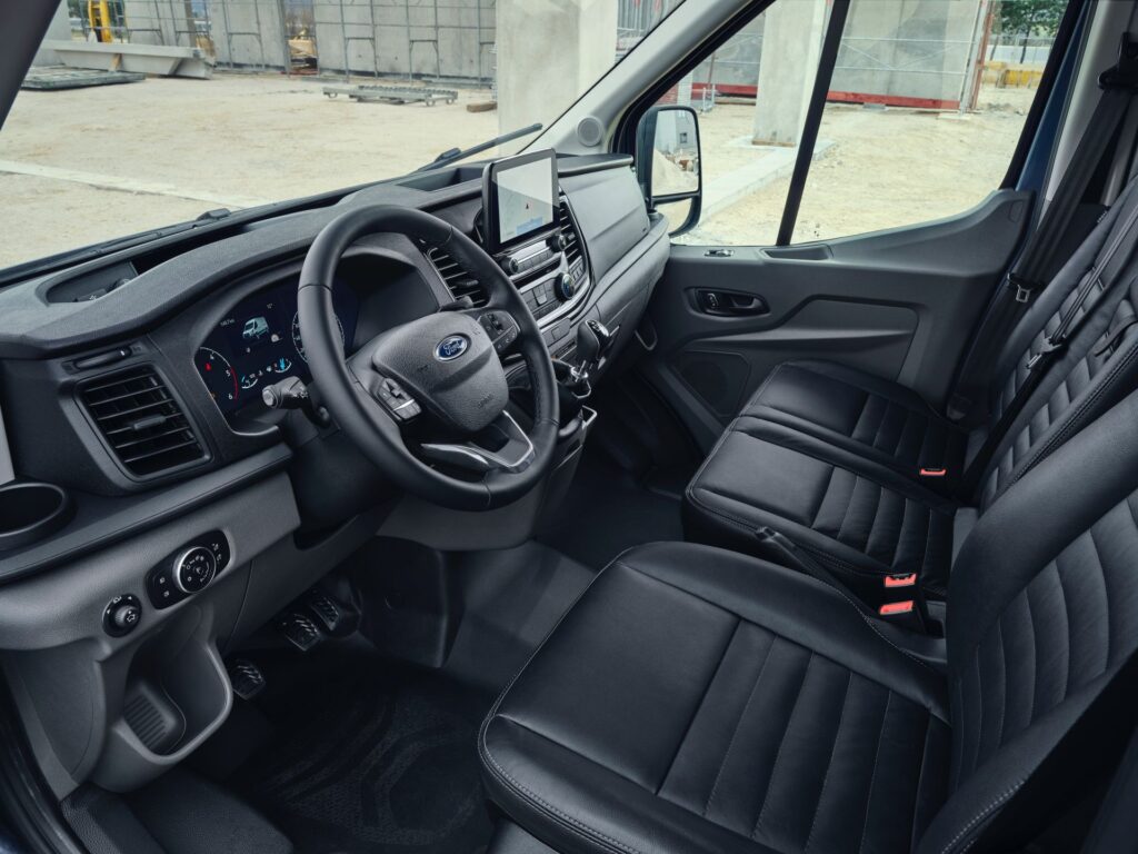 Nâng cấp âm thanh xe Ford Transit