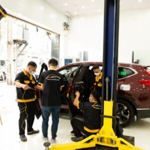 do cua hit o to xe Kia Explorer 119 1