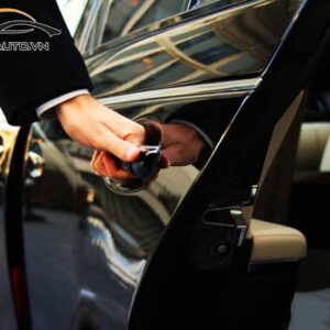 do cua hit o to xe Kia Explorer 3 1