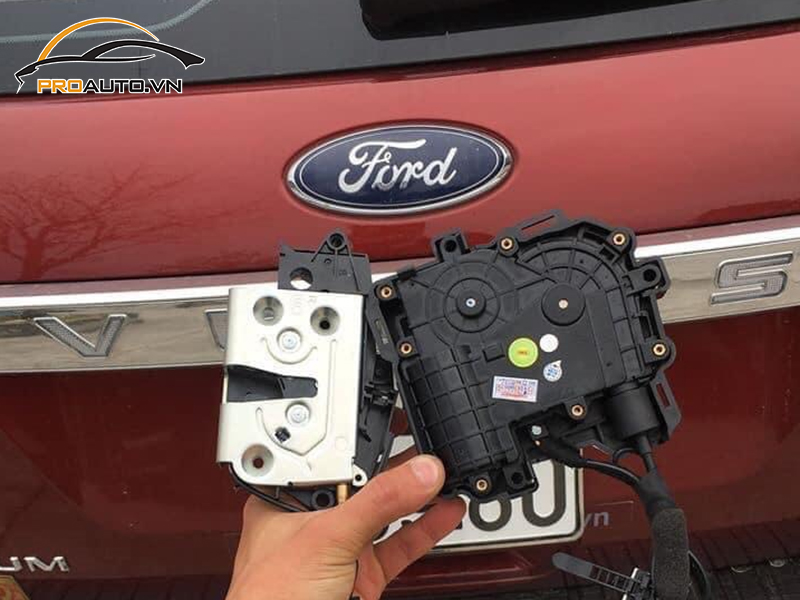 Độ cửa hít ô tô xe Ford Explorer