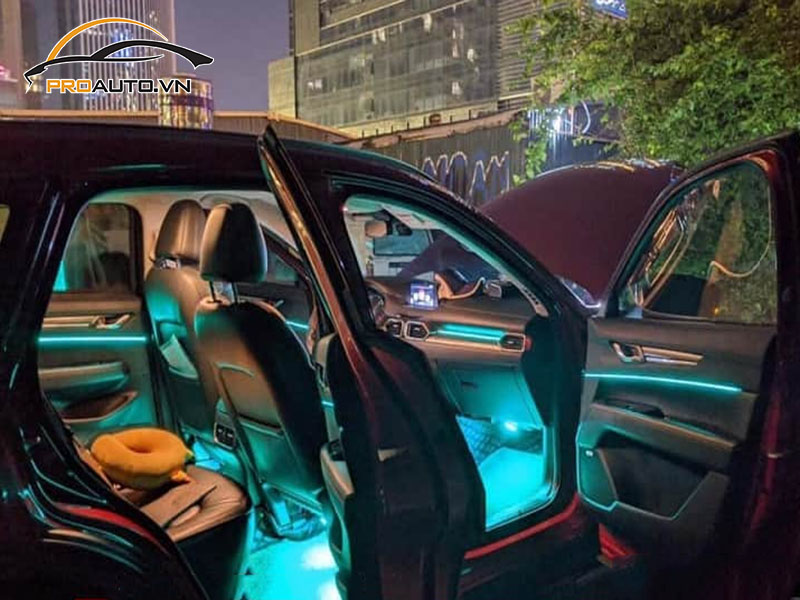 Độ đèn LED nội thất xe Mazda 3