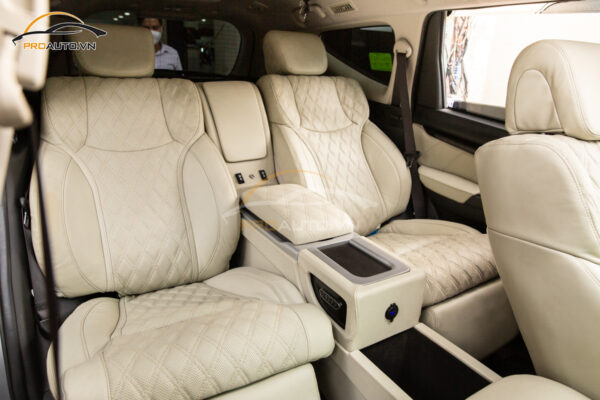 Độ ghế Limousine xe Mitsubishi Pajero Sport