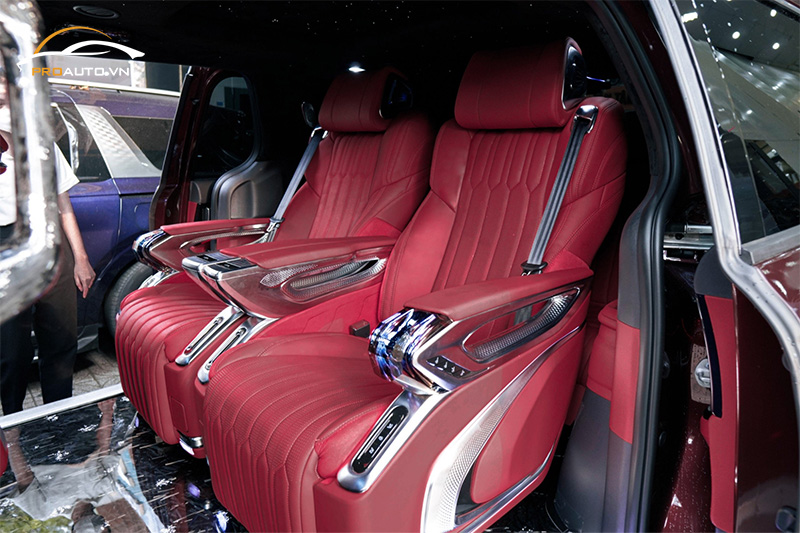 Độ ghế limousine cho xe Volkswagen Viloran
