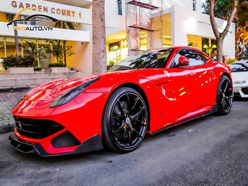 Độ mâm xe Ferrari F12 Berlinetta với phong cách thể thao độc đáo