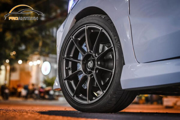 Độ mâm xe Kia Soluto