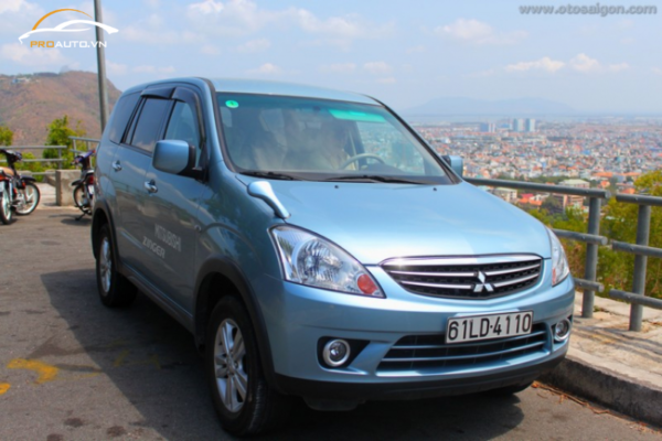 Đổi màu nội thất xe Mitsubishi Zinger 