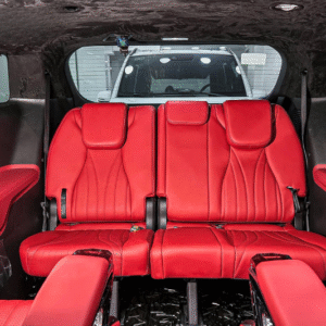 Kia Carnival nội thất - Có nên đổi màu nội thất ô tô?