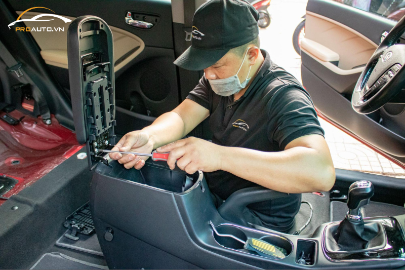 Kinh nghiệm đổi màu nội thất xe Ford Focus chủ xe cần biết