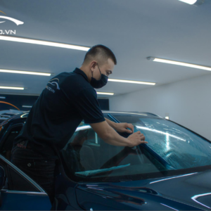 Kinh nghiệm hữu ích cần biết khi dán phim cách nhiệt xe BMW Z4