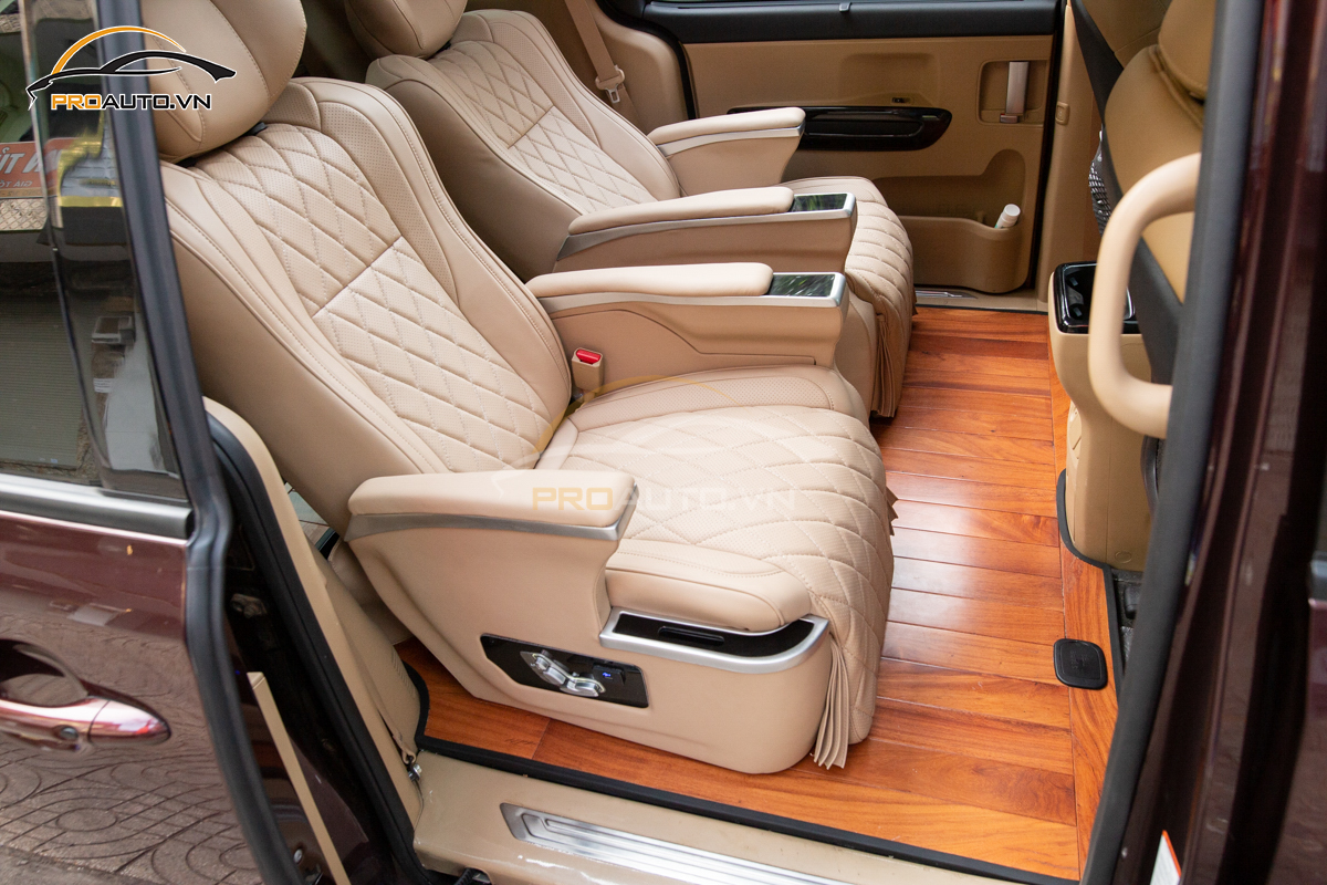 Lót sàn gỗ xe Kia Sedona