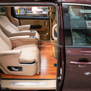 lot san go xe kia sedona h19 1