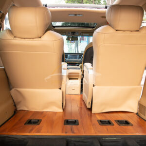 lot san go xe kia sedona h23 1