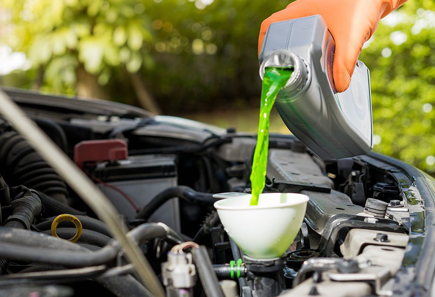 Những lưu ý khi thay nước làm mát động cơ ô tô tránh hao hụt nhiên liệu