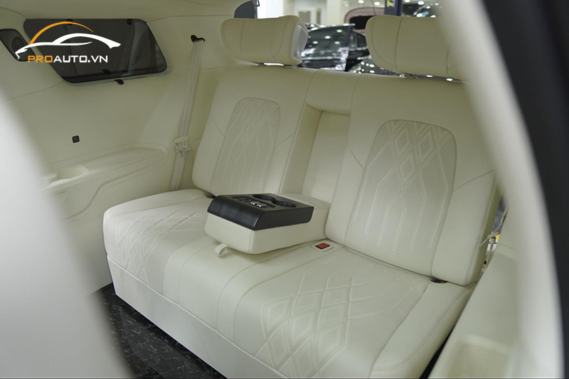 Nâng cấp băng ba chỉnh điện, ghế Sofa Bed cho Hyundai Custin 2024 
