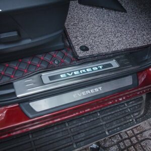 nep buoc chan xe ford everest 2 1