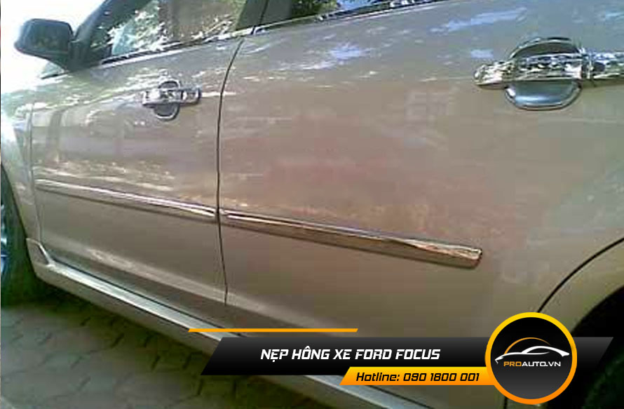 Nẹp hông / nẹp sườn xe Ford Focus