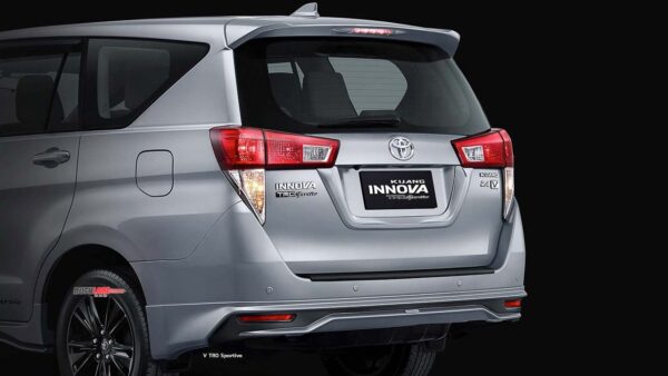 Độ Cốp Điện Xe Toyota Innova