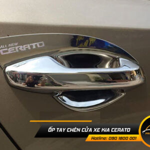 op tay chen cua xe kia cerato 1
