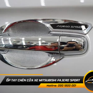 op tay chen cua xe mitsubishi pajero sport 1