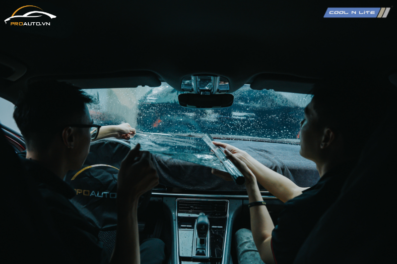 Phim cách nhiệt Mỹ Cool N Lite - Dán phim cách nhiệt xe Ford Explorer